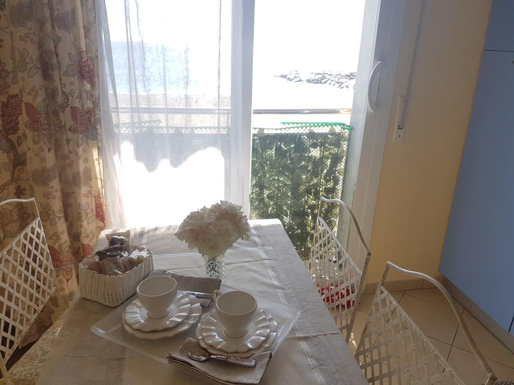 Apartamento La Casa Di Pepe Pietra Ligure Exterior foto